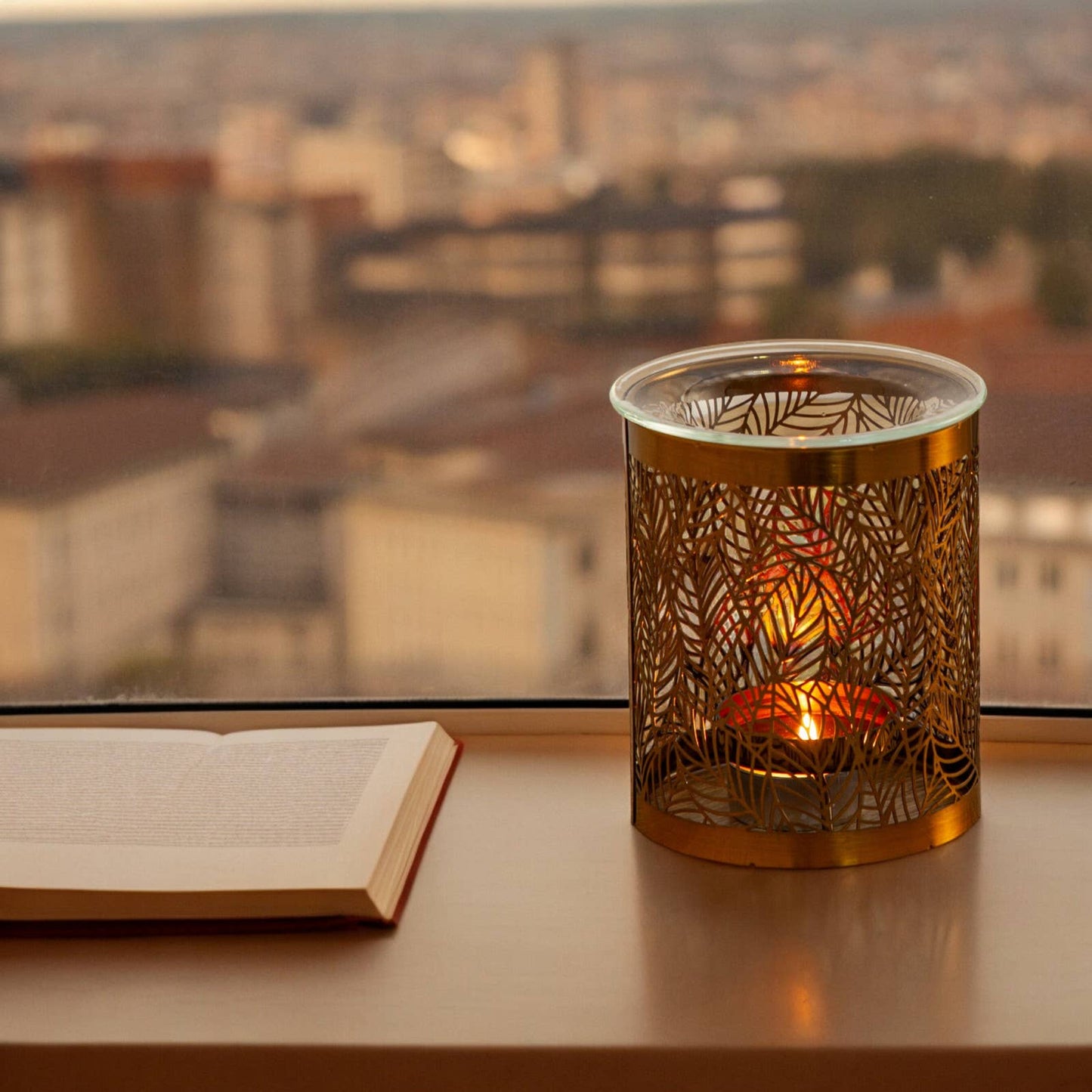 Blätter-Duftlampe – Originales Motiv aus durchbrochenem Metall & Glas